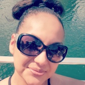 Meet your Posher, Erika